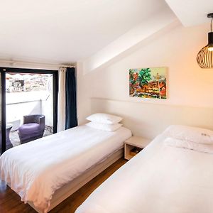 Twin Room Sunlight Rock View